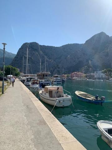 Sea View Panorama Apartment L Omis Exterior photo